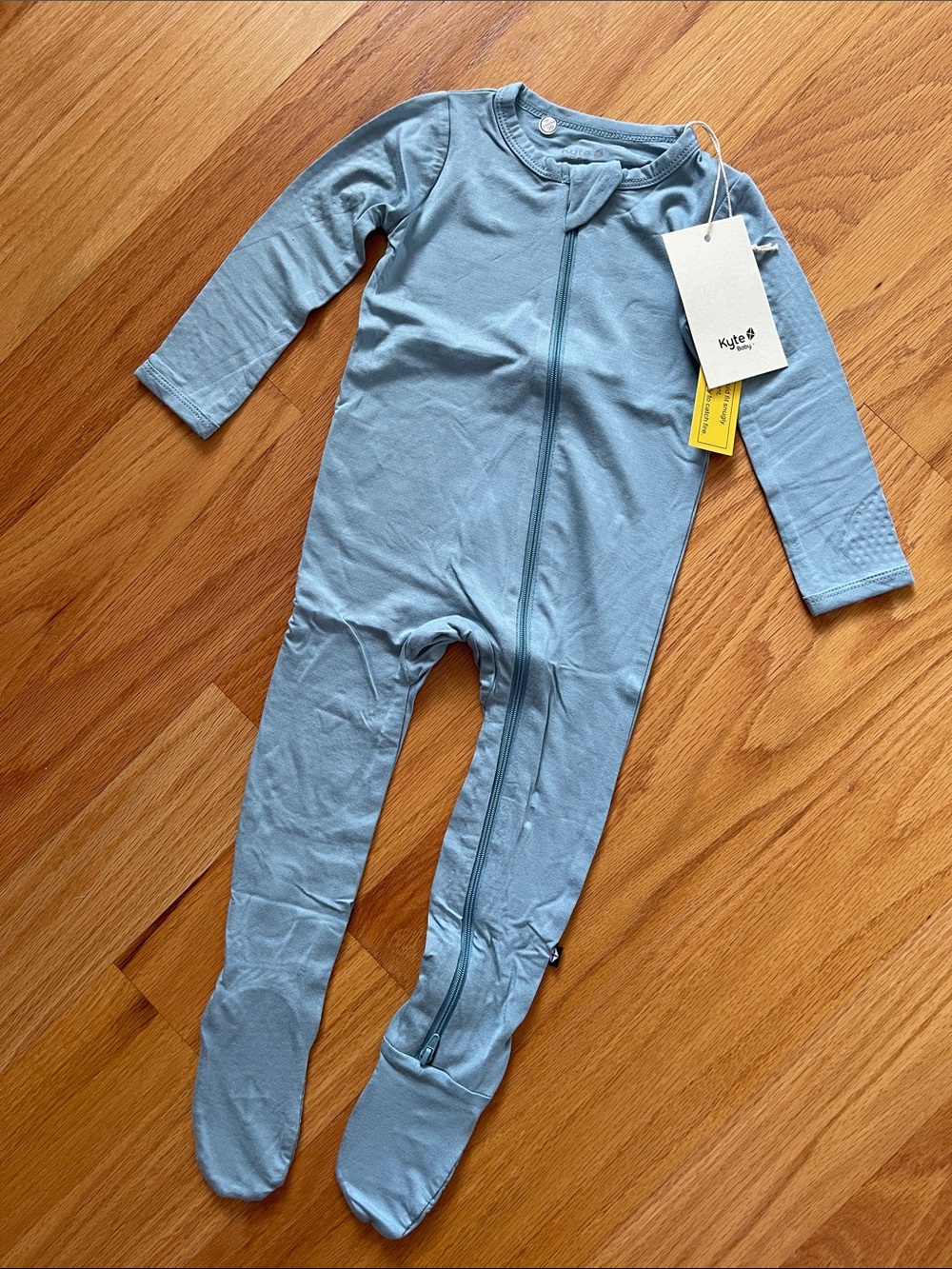 NEW Kyte Baby Zippered Footie